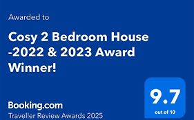 Cosy 2 Bedroom House -2023, 2024 &2025 Award Winner!
